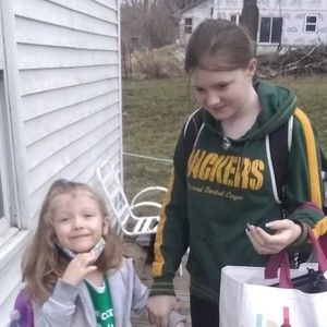 Meet your Posher, Holly